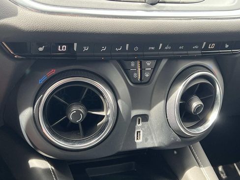 Used 2024 Chevrolet Blazer LT w/ Convenience Package FWD image 20