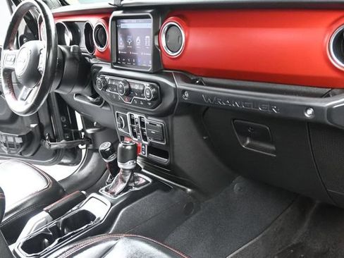 Used 2022 Jeep Wrangler Unlimited Rubicon w/ Steel Bumper Group AWD/4WD image 29
