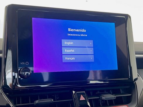 Used 2025 Toyota Corolla LE image 27