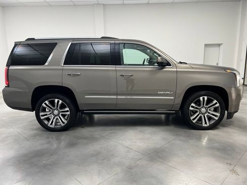 Used 2019 GMC Yukon Denali w/ Denali Ultimate Package AWD/4WD image 8