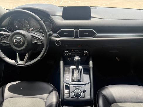 Used 2017 MAZDA CX-5 Touring w/ Preferred Equipment Package FWD image 13