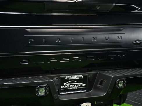 Used 2017 Ford F250 Platinum w/ Platinum Ultimate Package AWD/4WD image 17