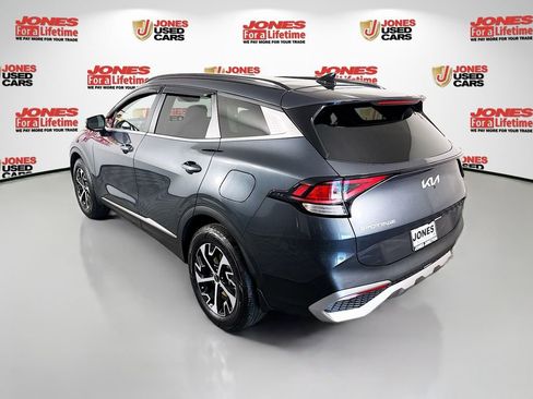 Certified 2024 Kia Sportage EX w/ EX Premium Package AWD/4WD image 2