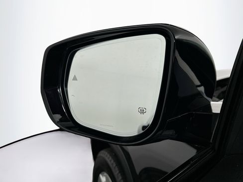 Used 2023 Jeep Grand Cherokee Limited w/ Luxury Tech Group II image 16