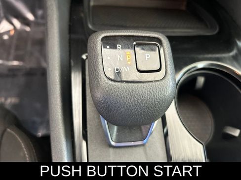Used 2024 Nissan Rogue S FWD image 10