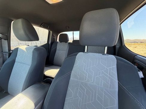 Used 2021 Toyota Tacoma TRD Off-Road w/ Technology Package image 19