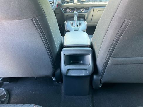 Used 2024 Honda HR-V Sport image 34
