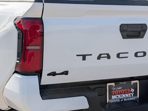 Certified 2026 Toyota Tacoma SR5 AWD/4WD image 8