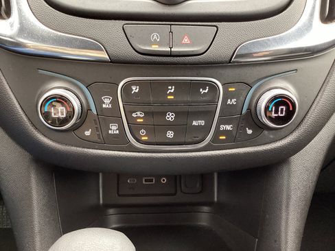 Used 2024 Chevrolet Equinox LT image 23