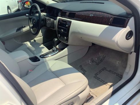 Used 2015 Chevrolet Impala LTZ FWD image 15