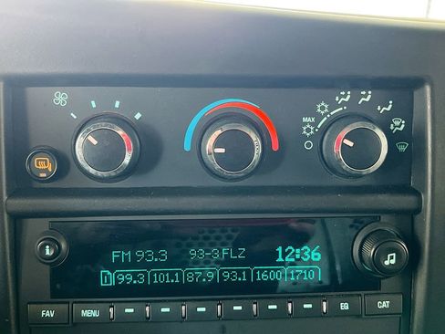 Used 2023 Chevrolet Express 2500 Work Van w/ Driver Convenience Package image 16