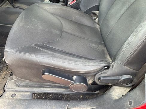 Used 2018 Jeep Wrangler Sport image 7