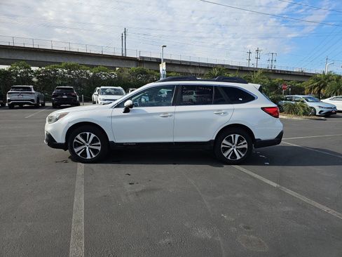 Used 2018 Subaru Outback 2.5i Limited image 4