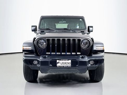 Used 2022 Jeep Wrangler Unlimited Sport AWD/4WD image 2