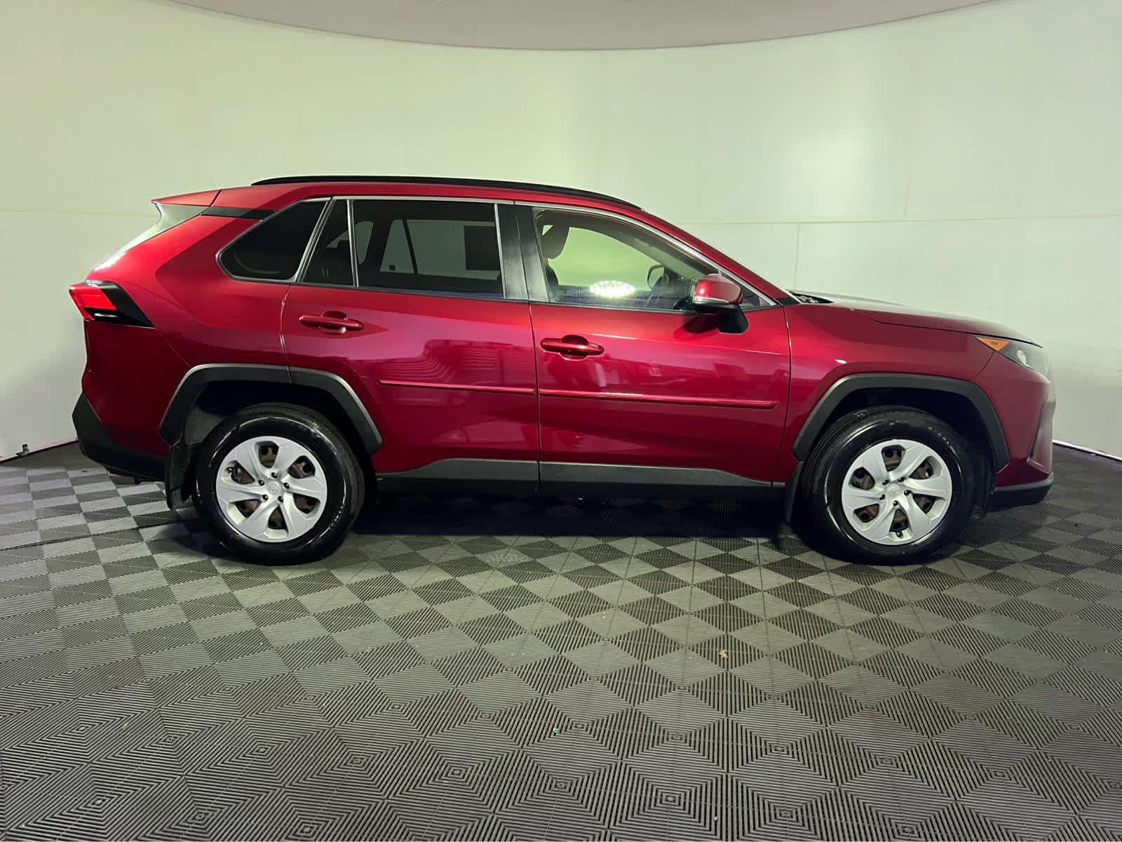 Used 2019 Toyota RAV4 LE w/ All Weather Liner Package AWD/4WD image 8