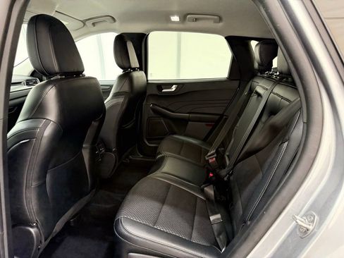 New 2024 Ford Escape SE image 15