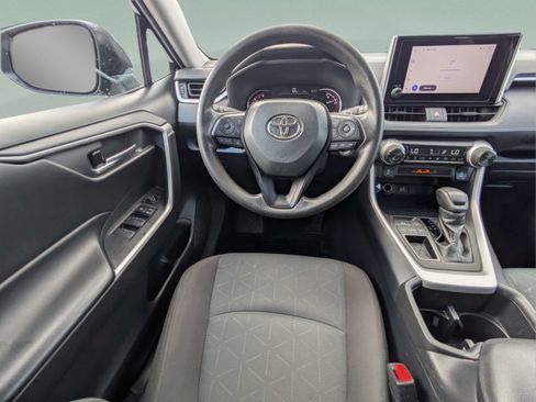 Used 2024 Toyota RAV4 XLE FWD image 12