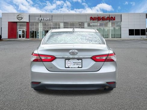 Used 2020 Toyota Camry LE FWD image 6