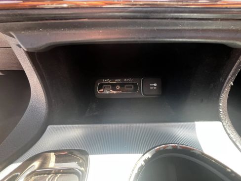 Used 2019 Jeep Grand Cherokee Summit w/ Platinum Series Group AWD/4WD image 22