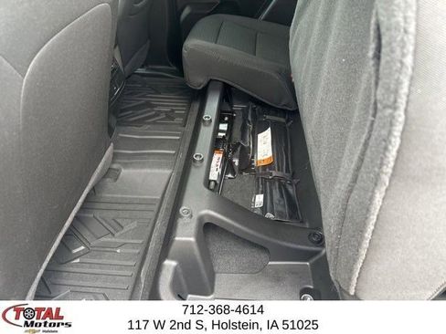 Used 2025 Chevrolet Colorado LT w/ Advanced Trailering Package AWD/4WD image 24