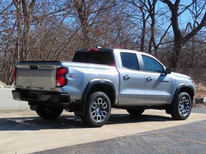 Used 2023 Chevrolet Colorado Z71 w/ Z71 Convenience Package 2