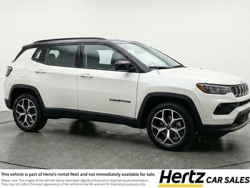 Used 2025 Jeep Compass Limited image 1