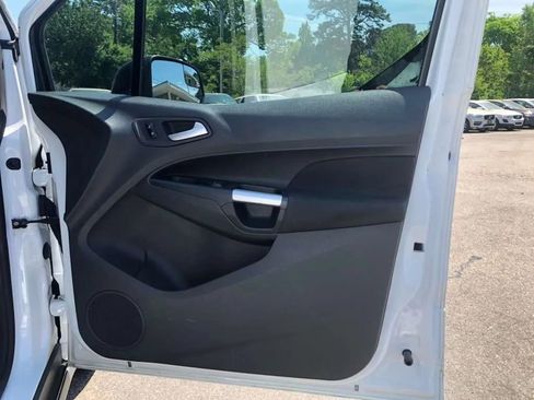 Used 2015 Ford Transit Connect XLT image 10