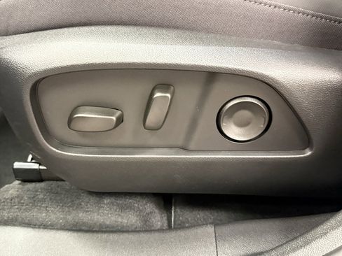 New 2026 GMC Terrain AT4 w/ Convenience Package III image 25