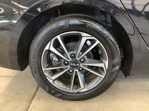 Certified 2023 Kia Forte LXS FWD image 26