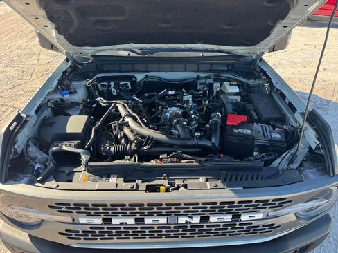 Certified 2023 Ford Bronco Badlands w/ Sasquatch Package image 27