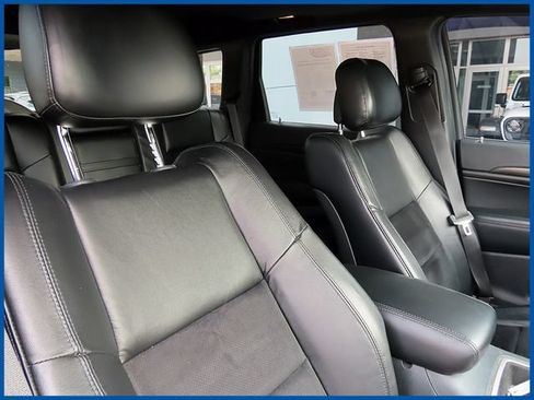 Used 2015 Jeep Grand Cherokee Altitude AWD/4WD image 9