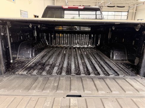 Used 2022 GMC Sierra 1500 Elevation image 8