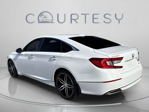 Used 2021 Honda Accord Touring image 5