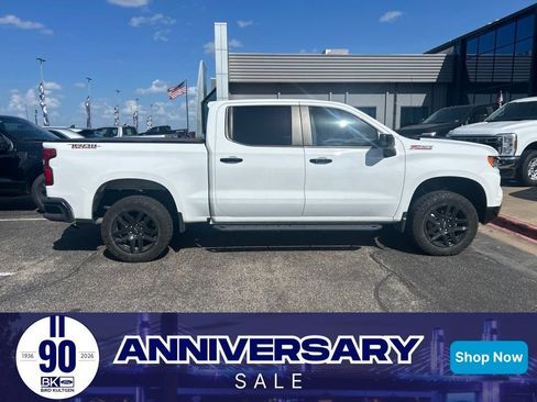 Used 2024 Chevrolet Silverado 1500 LT Trail Boss AWD/4WD image 1