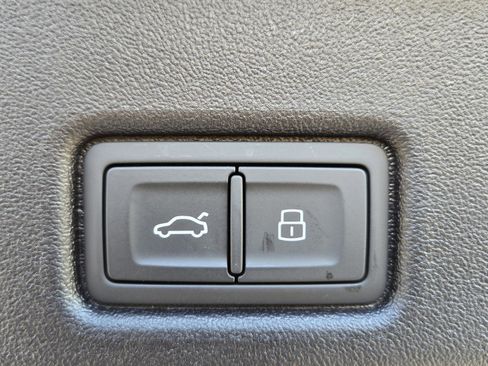 New 2025 Audi Q5 Premium Plus image 14