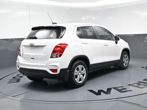 Used 2019 Chevrolet Trax LS FWD image 17