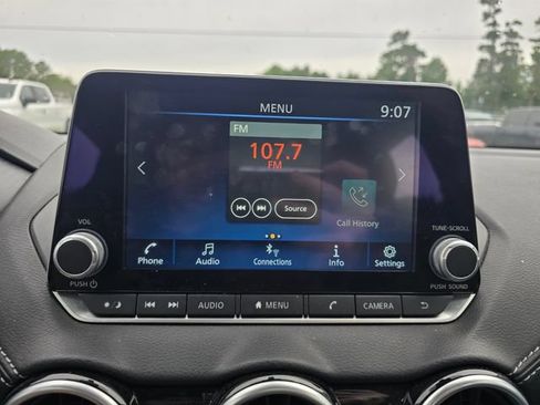 Used 2024 Nissan Sentra SV FWD image 19