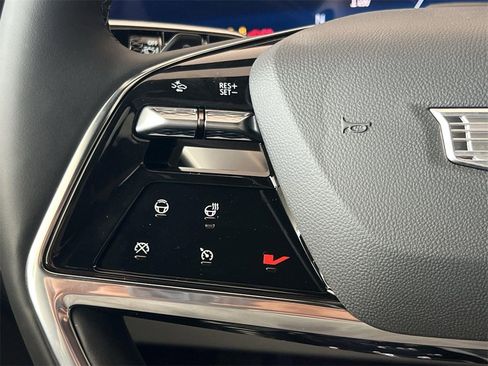 New 2026 Cadillac Vistiq Sport image 13