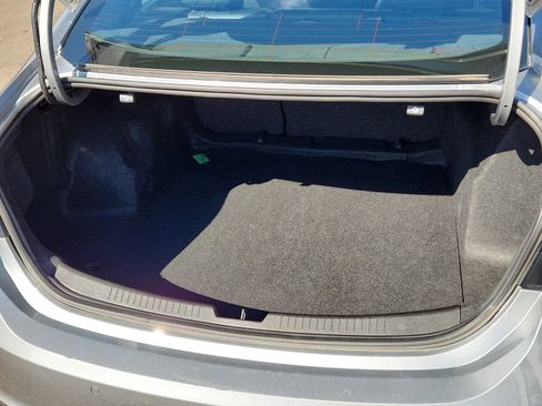 Used 2024 Chevrolet Malibu LT image 8