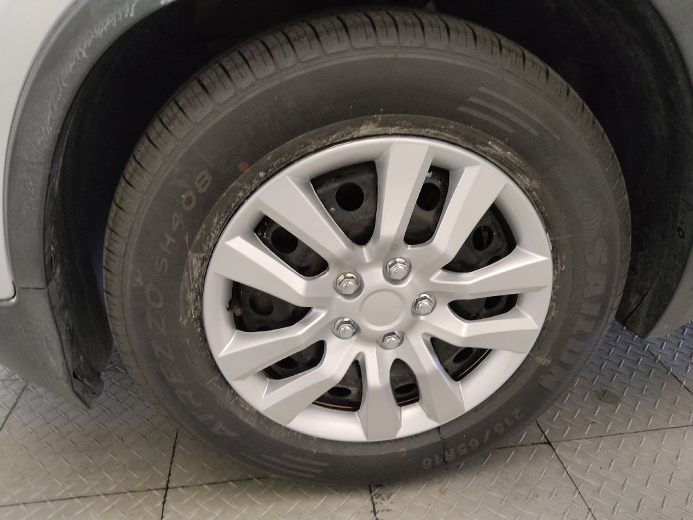 Used 2018 Chevrolet Trax LS w/ LPO, Cargo Package FWD image 31