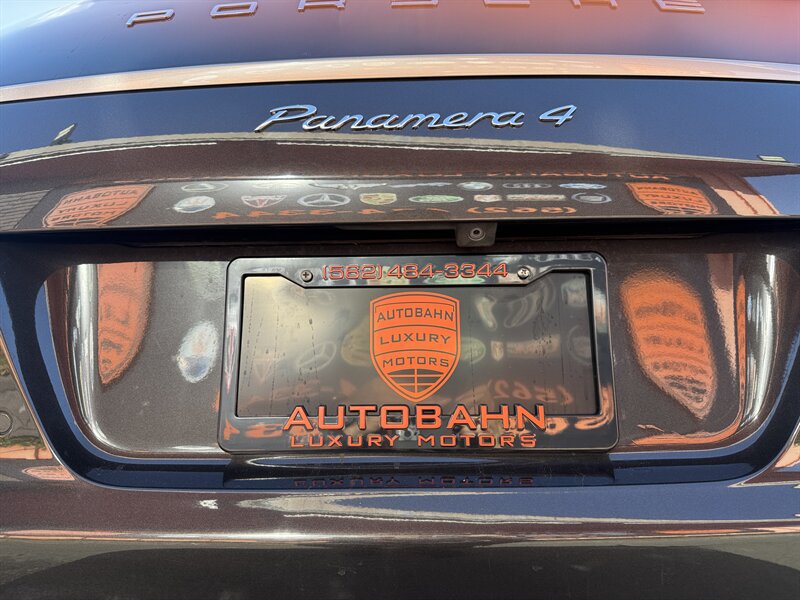 Used 2013 Porsche Panamera image 16