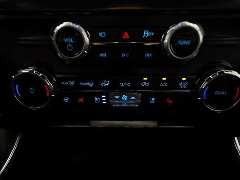 Used 2025 Ford F150 Raptor image 33