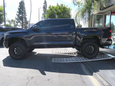 Used 2023 Toyota Tundra Platinum w/ Advanced Package AWD/4WD image 6