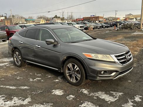 Used 2013 Honda Crosstour EX-L image 2