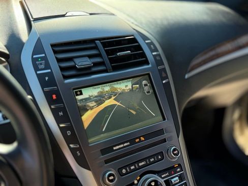 Used 2018 Lincoln MKZ Reserve image 24