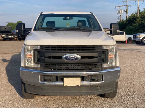 Used 2017 Ford F250 XL w/ Power Equipment Group AWD/4WD image 9