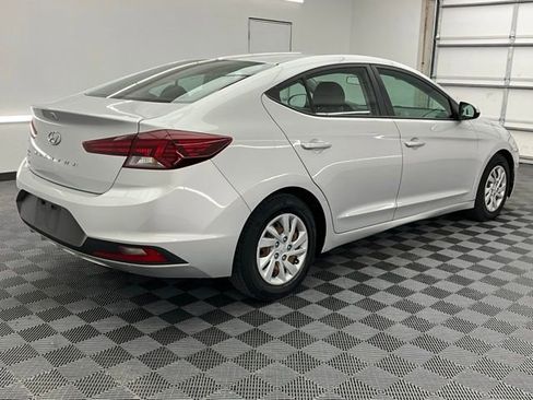 Used 2020 Hyundai Elantra SE w/ Cargo Package (C1) FWD image 15