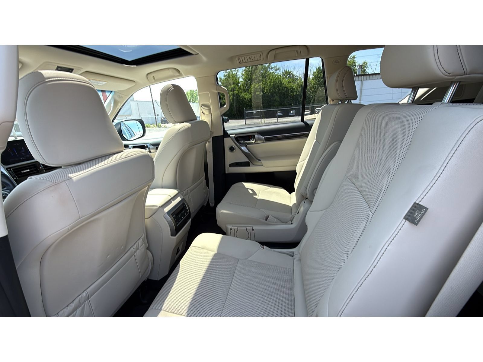 Used 2023 Lexus GX 460 Premium AWD/4WD image 40