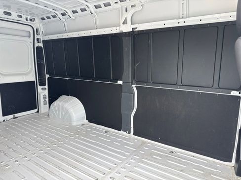 Used 2026 RAM ProMaster 2500 w/ Convenience Group FWD image 23