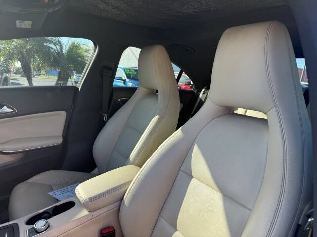 Used 2014 Mercedes-Benz CLA 250 4MATIC image 13